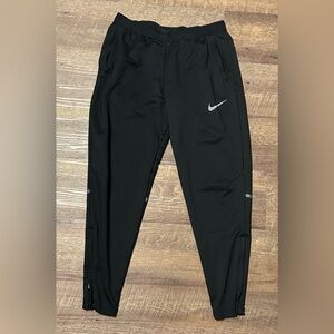 (SOLD) Men’s Nike Dri Fit Joggers